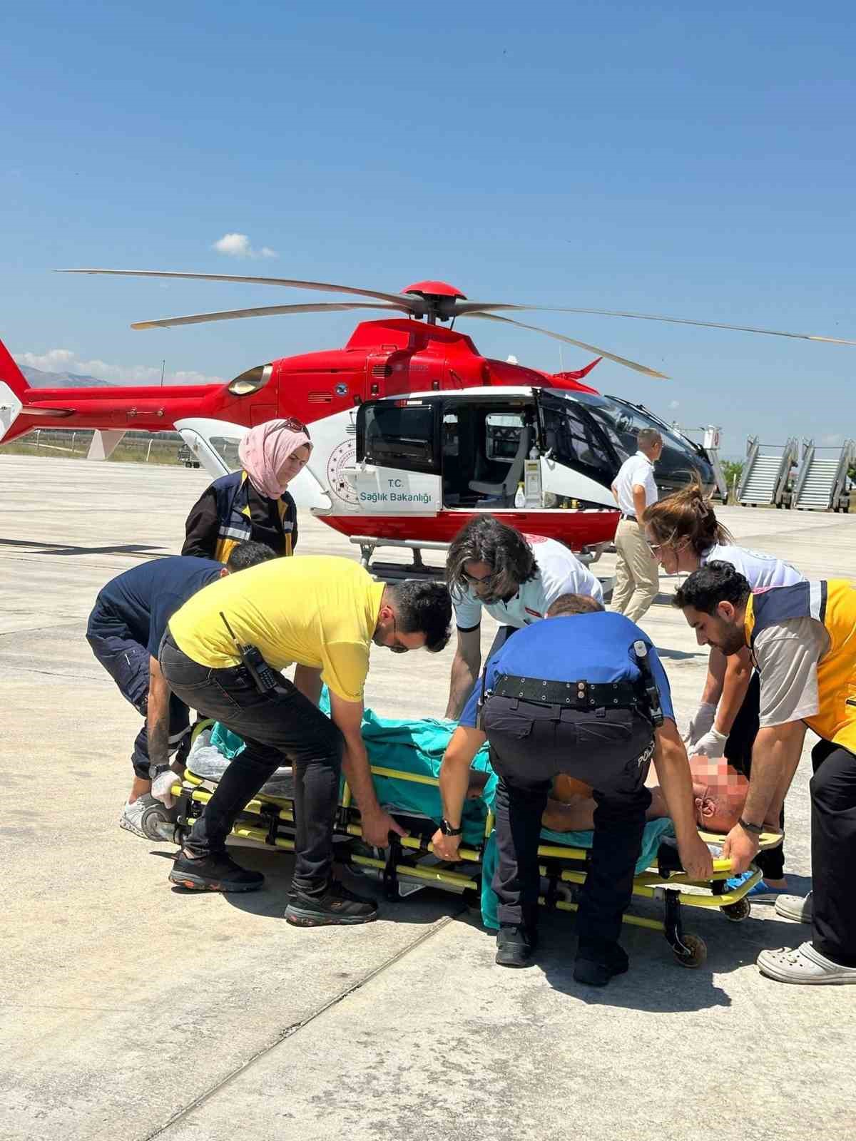 78 yaşındaki hasta ambulans helikopterle Adana’ya sevk edildi
