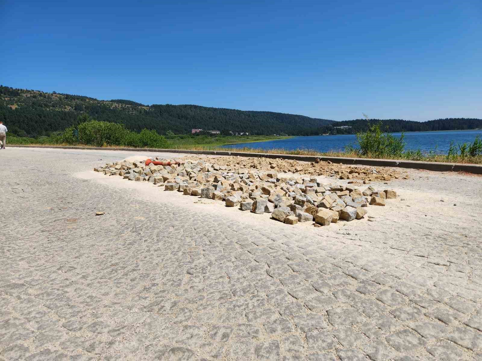 Bolu’nu doğa harikasının yolları güzelleştiriliyor