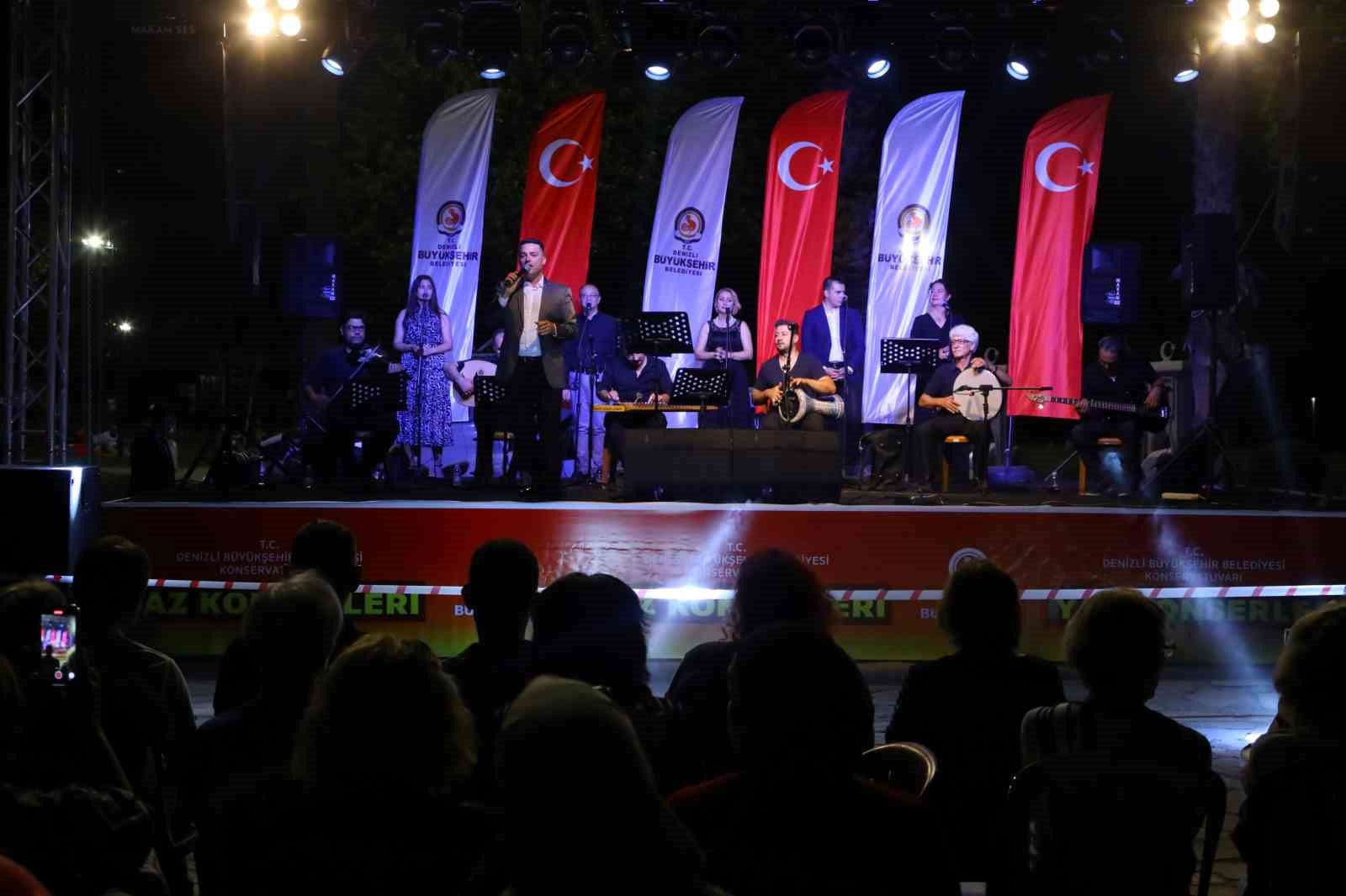 Denizli Büyükşehir’de sıcak yaz akşamlarını serinletecek konserler başladı
