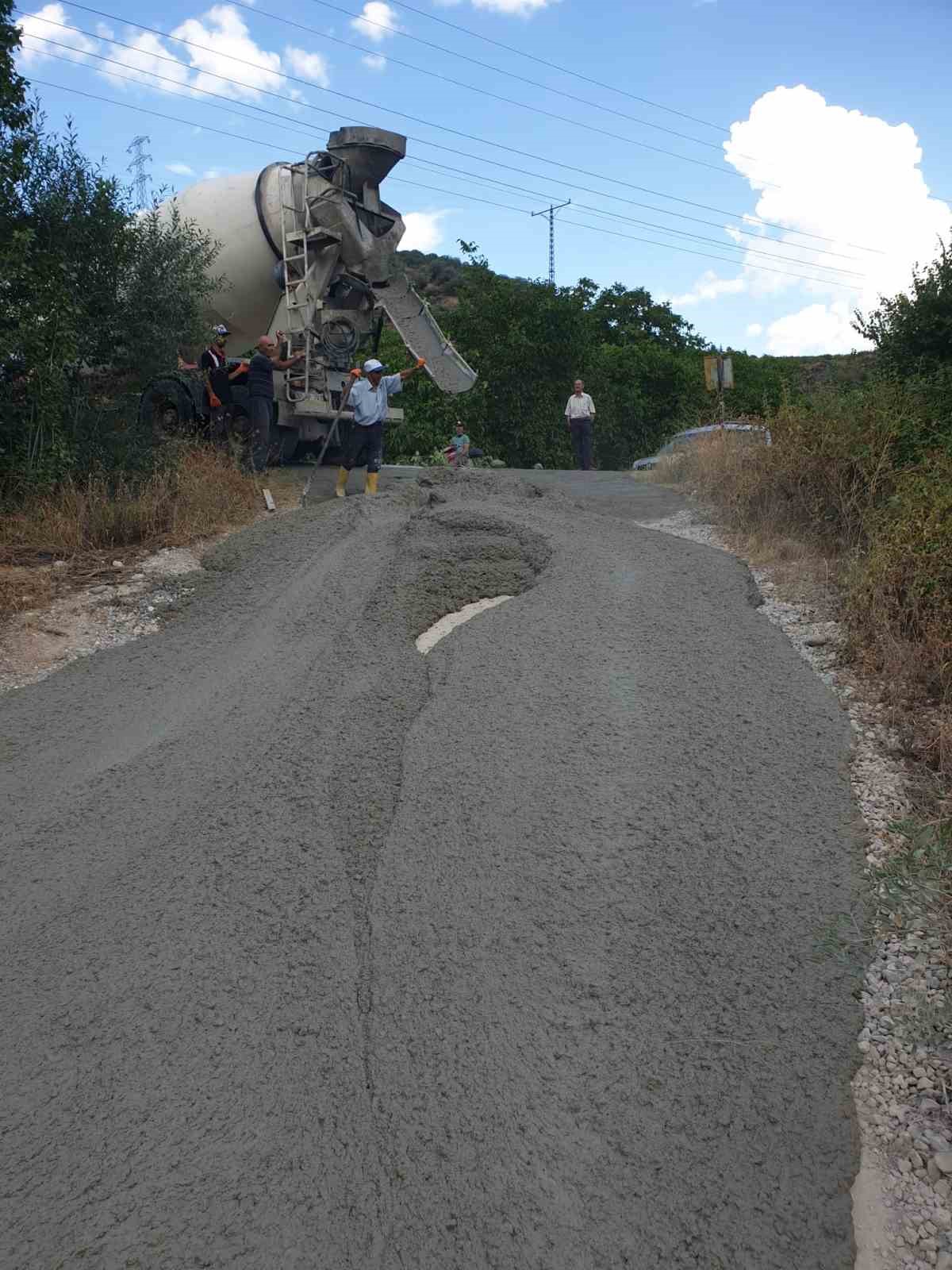 Bayat&rsquo;ta bah&ccedil;e yolları sorunu &ccedil;&ouml;z&uuml;ld&uuml;
