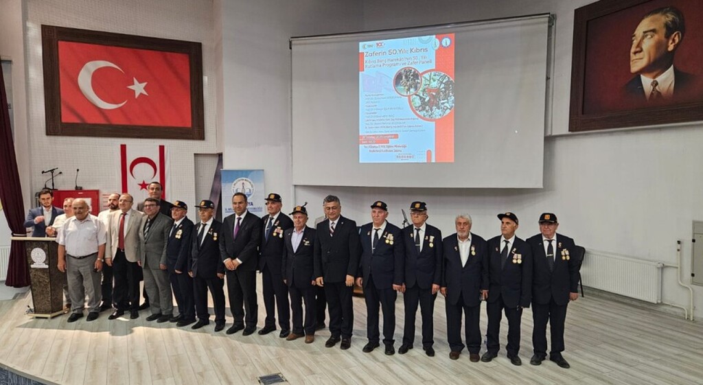 K&uuml;tahya&rsquo;da &rsquo;Kıbrıs Barış Harek&acirc;tı&rsquo;nın 50. Yılı Kutlama Programı ve Zafer&rsquo; konulu panel d&uuml;zenlendi
