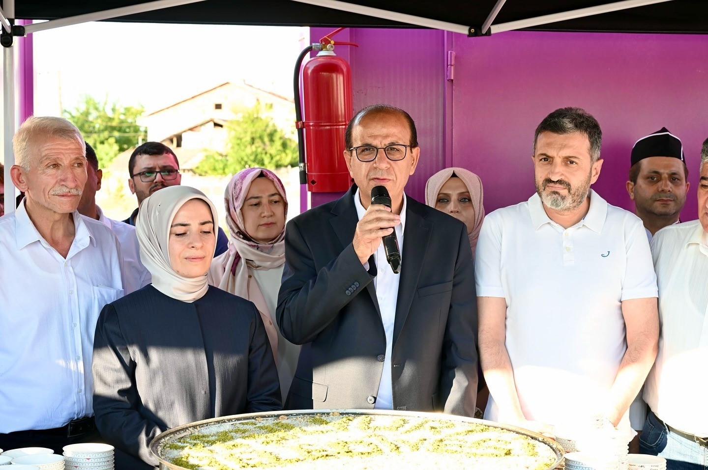 Başkan Geçit: “Toplumun tüm kesimlerine sevgi ve muhabbetle yaklaşıyoruz”
