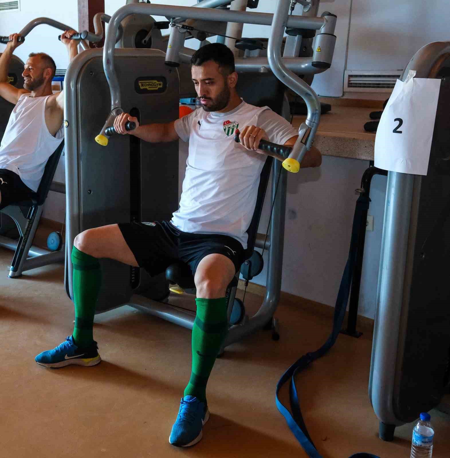 Bursaspor’da hazırlıklar sürüyor
