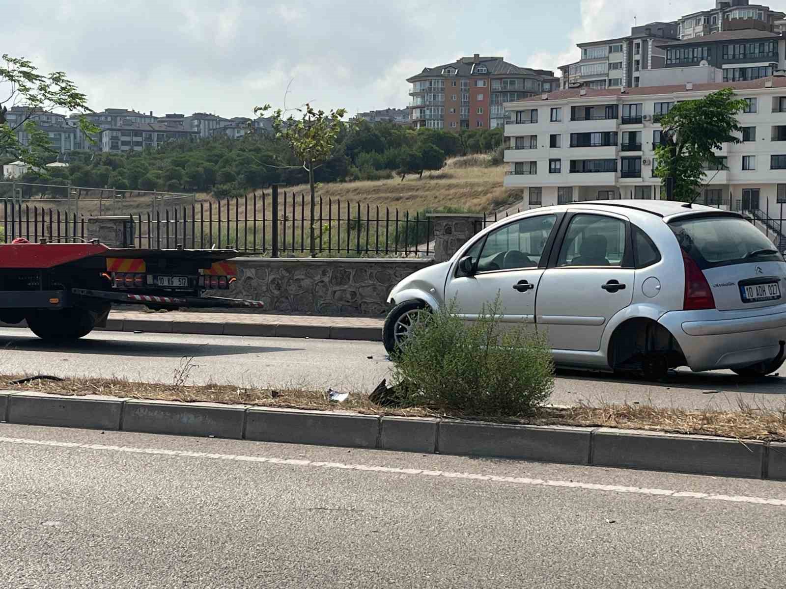 Hurdaya d&ouml;nen ara&ccedil;tan burnu bile kanamadan &ccedil;ıktı

