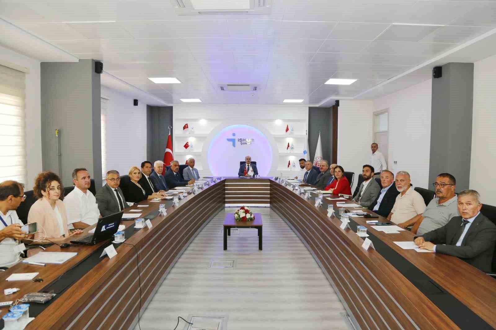 &Ccedil;orum İl İstihdam Kurulu, Vali Dağlı başkanlığında toplandı
