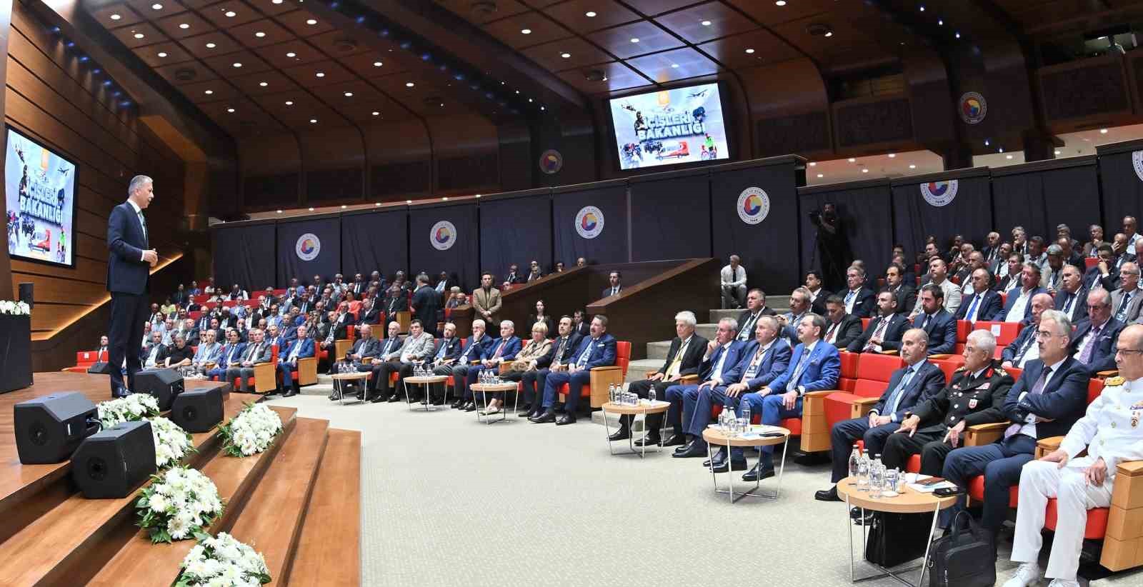 &Ccedil;erkezk&ouml;y Ticaret ve Sanayi Odası Y&ouml;netim Kurulu Başkanı &Ccedil;etin, TOBB&rsquo;daki toplantıda taleplerini dile getirdi
