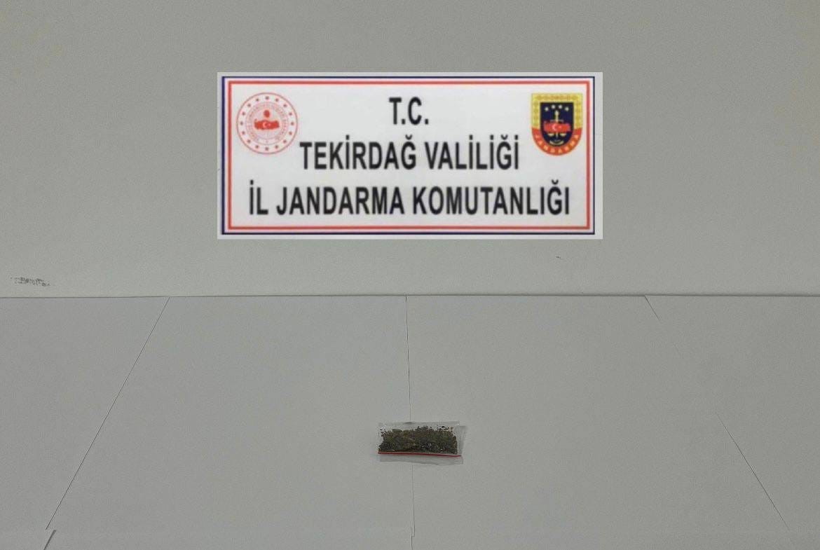 Tekirdağ&rsquo;da uyuşturucu operasyonlarında 8 g&ouml;zaltı
