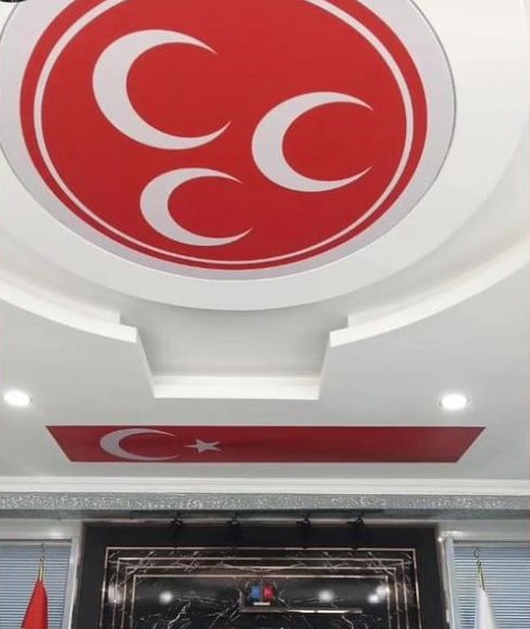 Seçimden sonra ilk işi odasını yeniletmek oldu