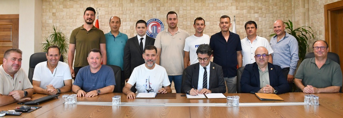 &Ccedil;OM&Uuml;-1 Araştırma Gemisinin Bakım ve Tadilat S&uuml;reci Tamamlanarak İki Yeni Proje İ&ccedil;in İmza T&ouml;reni Ger&ccedil;ekleşti
