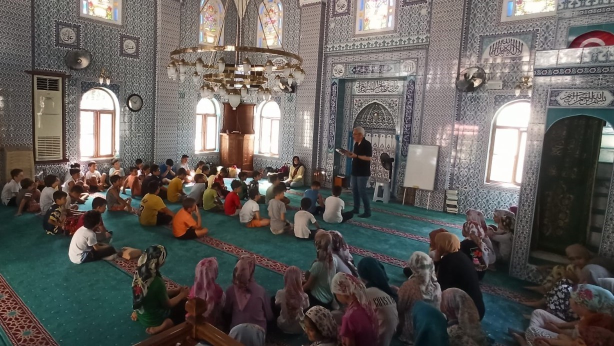 Kur’an Kursu öğrencilerine Turgutlu tarihi anlatıldı
