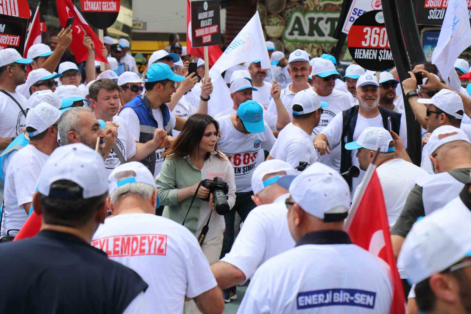 Polis barikat kurarak yürüyüşe izin vermedi: Yalnızca 10 kişi Bolu’dan Ankara’ya yola çıktı
