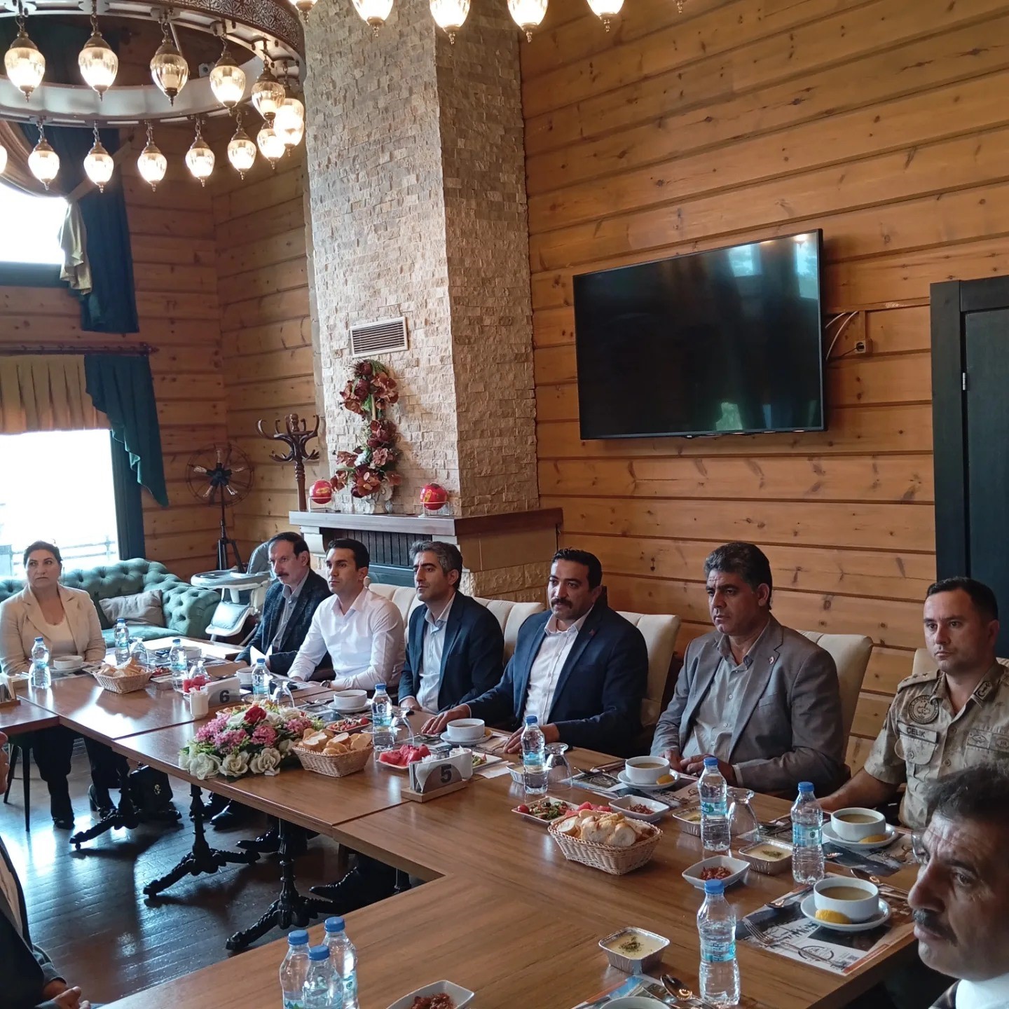 Sarıkamış&rsquo;ta muhtarlar toplantısı yapıldı

