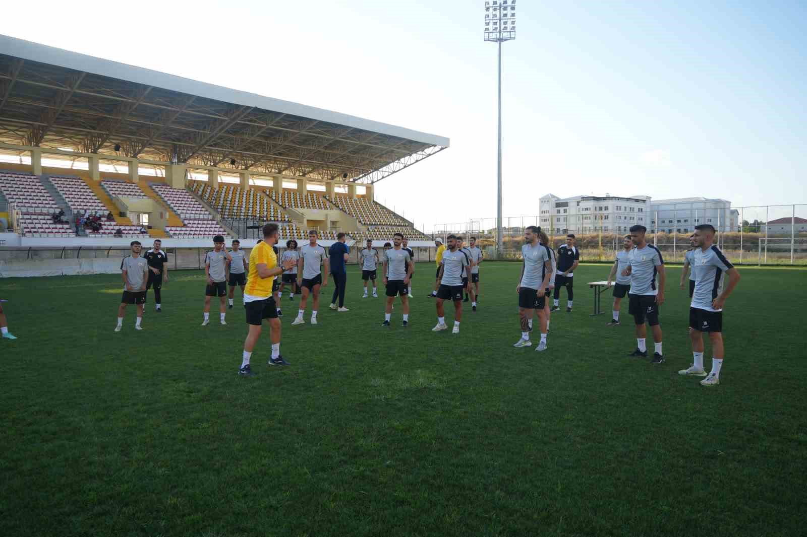 Muşspor yeni sezon hazırlıklarına başladı