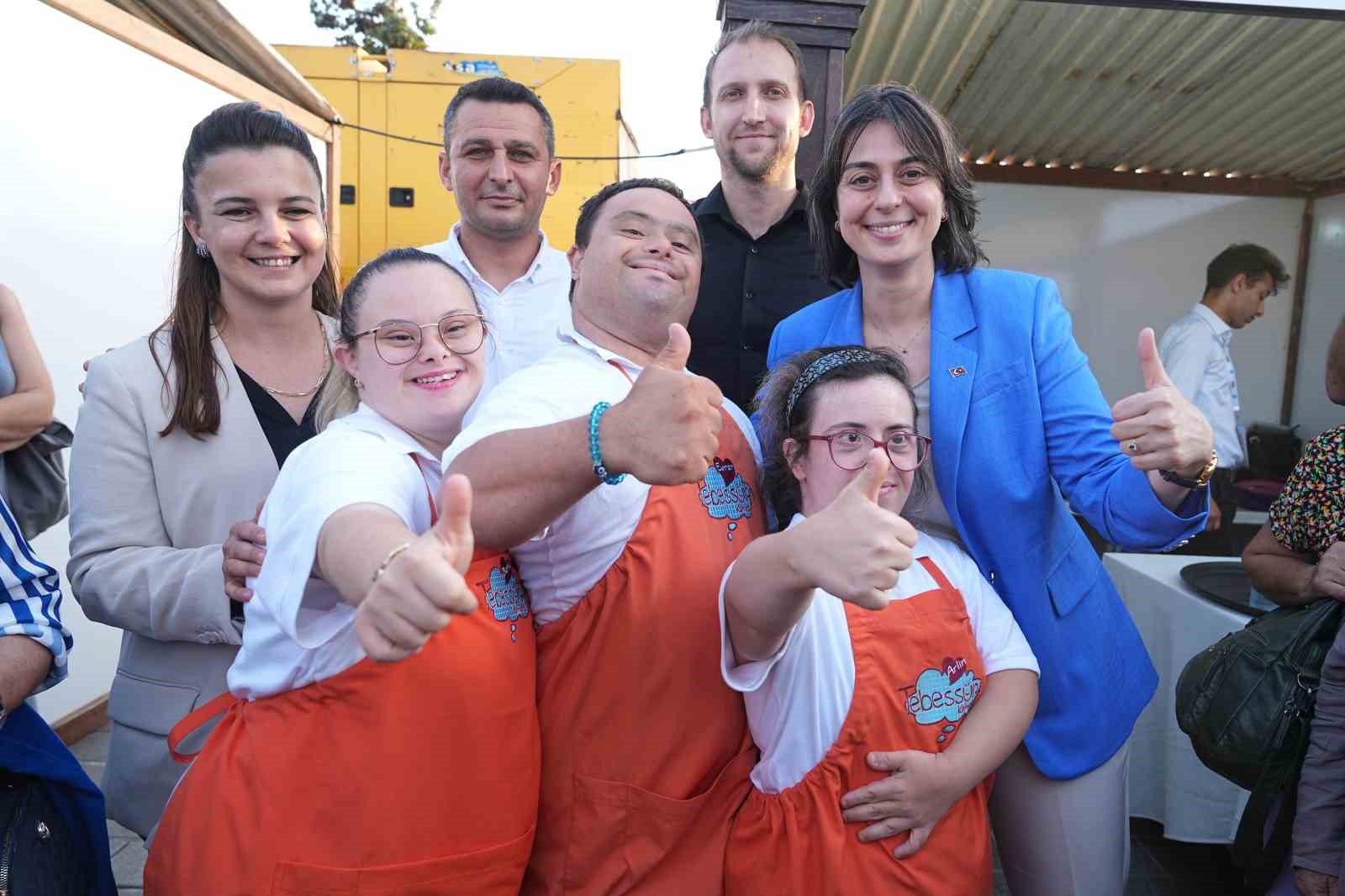 "&Uuml;sk&uuml;dar&rsquo;a gelir iken" etkinlikleri coşkuyla başladı
