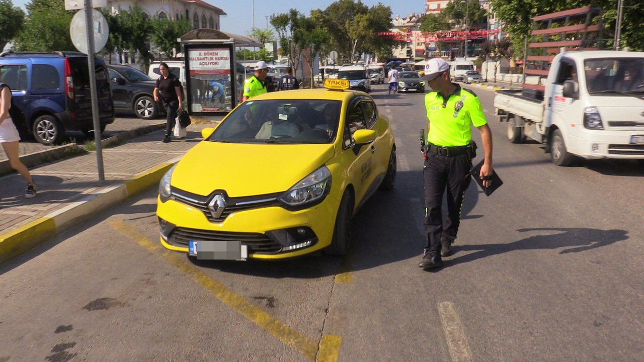 (&Ouml;zel) Bandırma&rsquo;da trafik denetimleri hız kazandı
