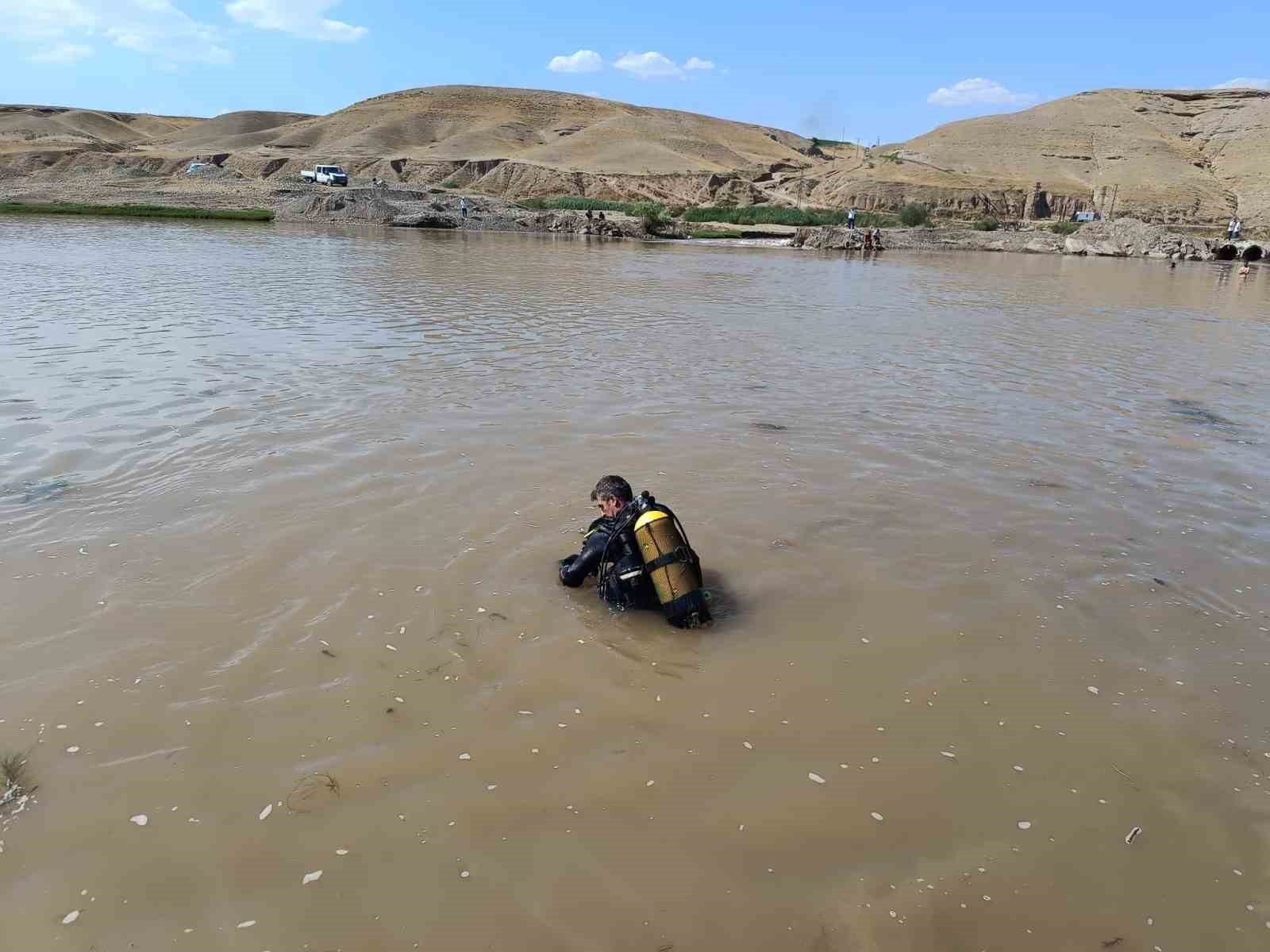 Serinlemek i&ccedil;in Dicle Nehri&rsquo;ne giren &ccedil;ocuk, boğularak hayatını kaybetti
