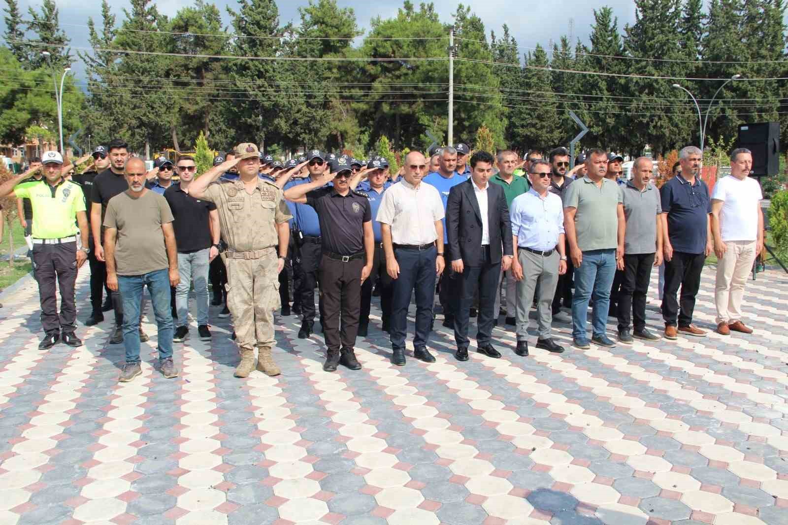 Hatay’da teröristlerin saldırısında şehit olan polis memurları anıldı
