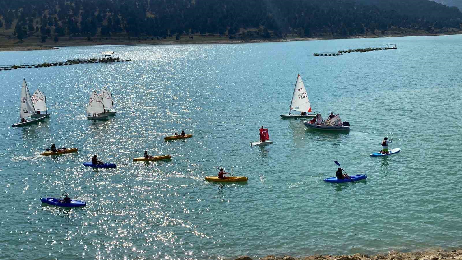 Sorkun Barajı’nda su sporları gösterisi büyük ilgi gördü
