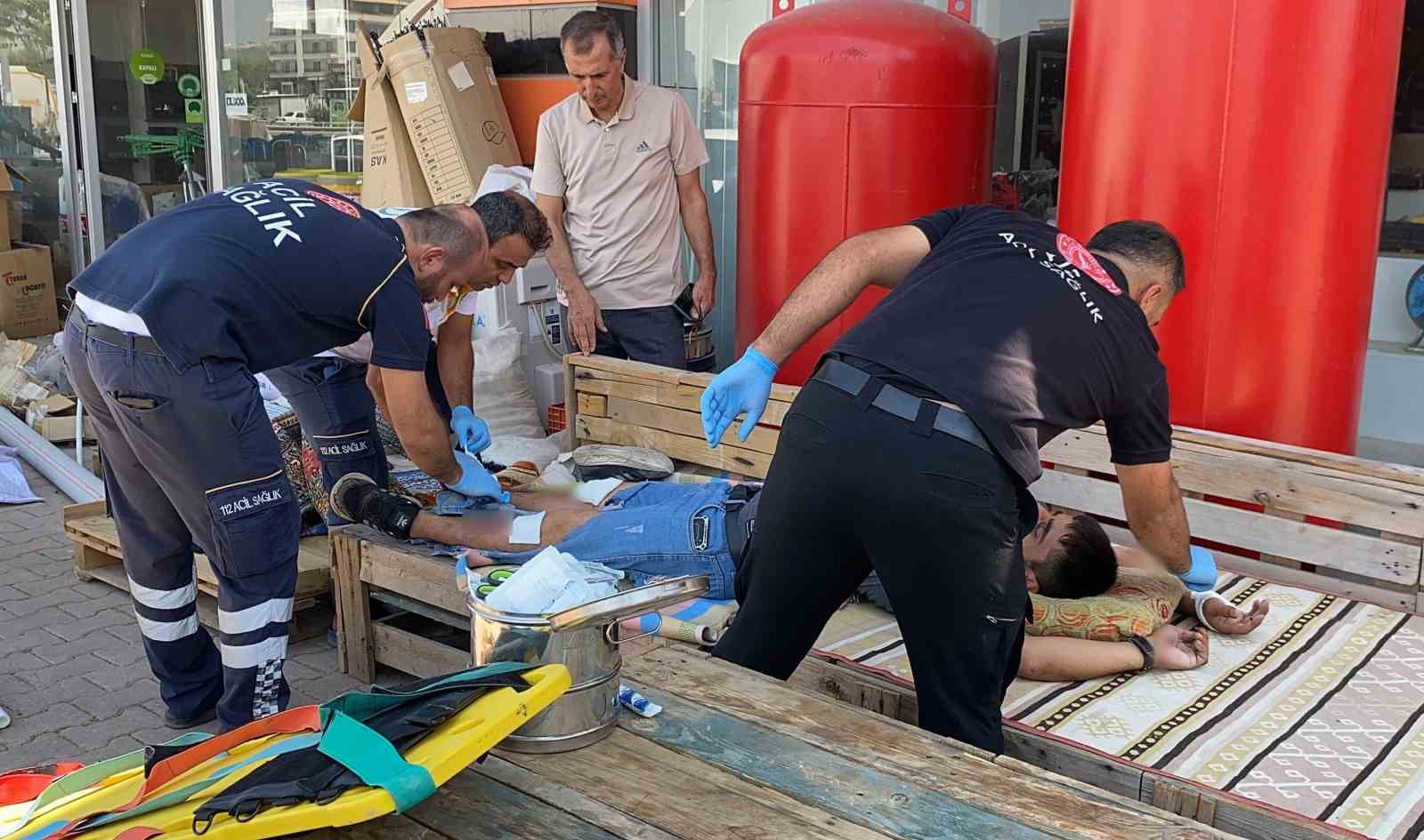 Devrilen motosiklet metrelerce s&uuml;r&uuml;klendi
