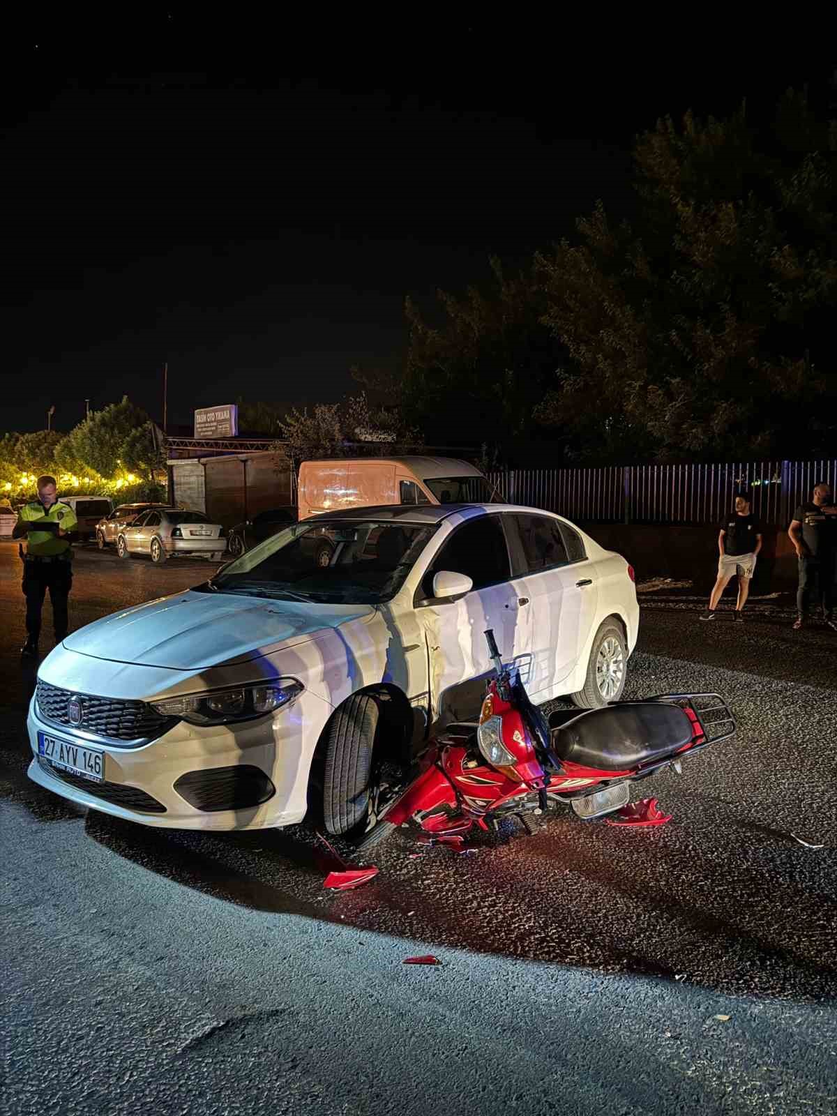 Gaziantep’te otomobil ile motosiklet çarpıştı: 2 yaralı