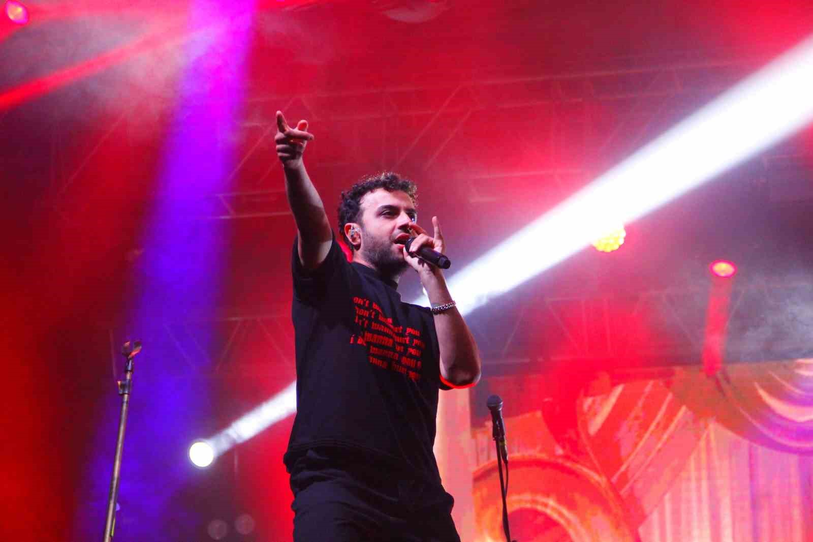 KÖFN ve Feride Hilal Akın, Bursa Festivali’nde gençlerle buluştu