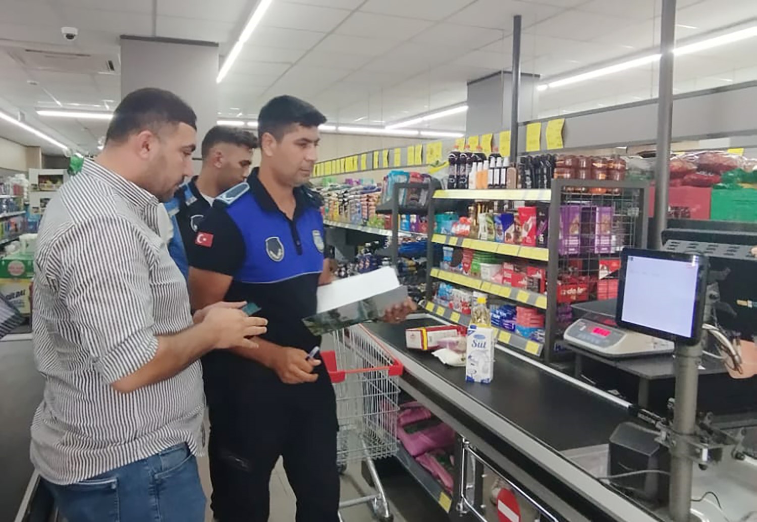 Başkan Altıok: "İl&ccedil;e halkının refahı ve huzuru i&ccedil;in t&uuml;m imkanları seferber ettik"

