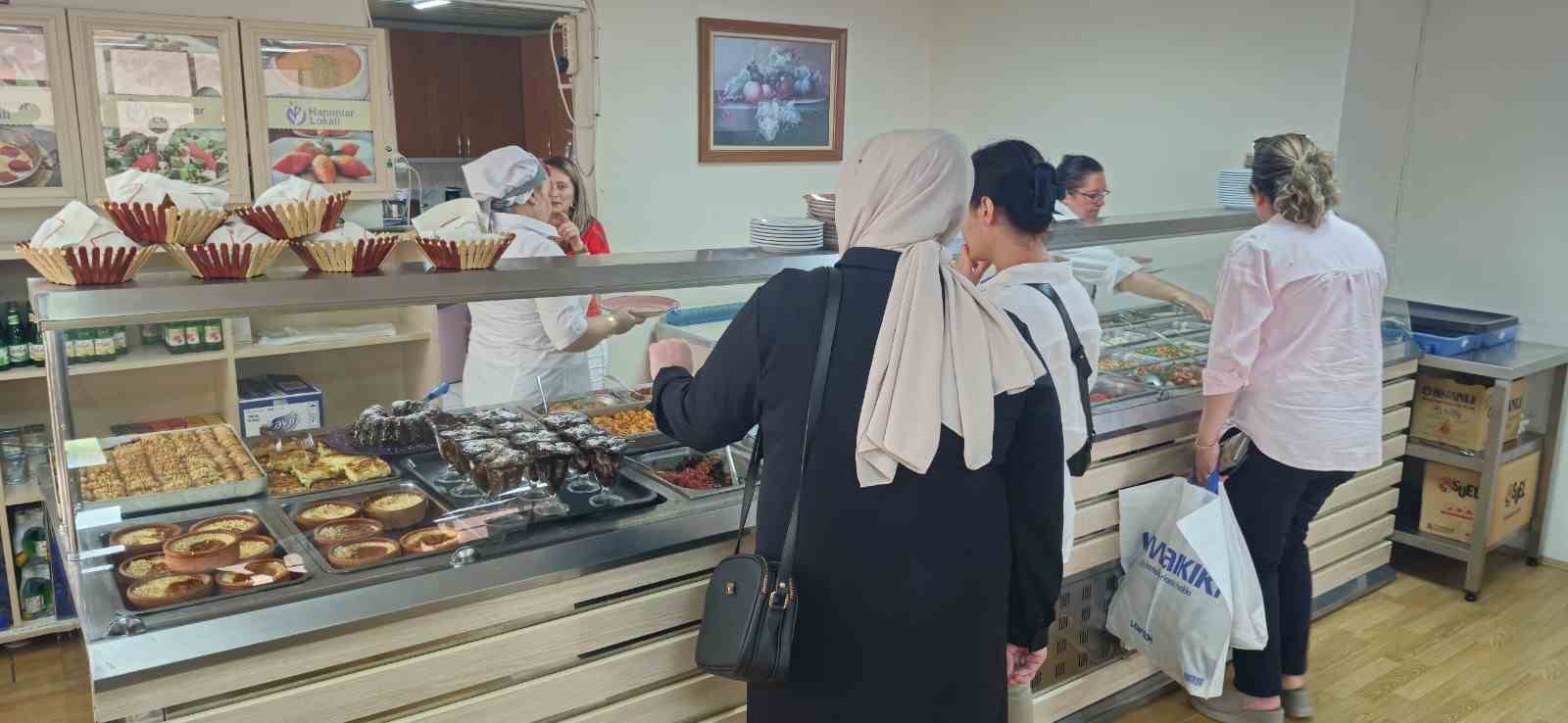 İlkadım &lsquo;Hanımlar Lokali&rsquo; kadınların g&ouml;zde mekanı
