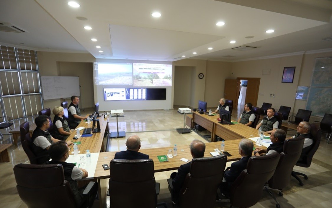 Vali Ömer Toraman’dan Yangın Yönetim Merkezi’nde inceleme