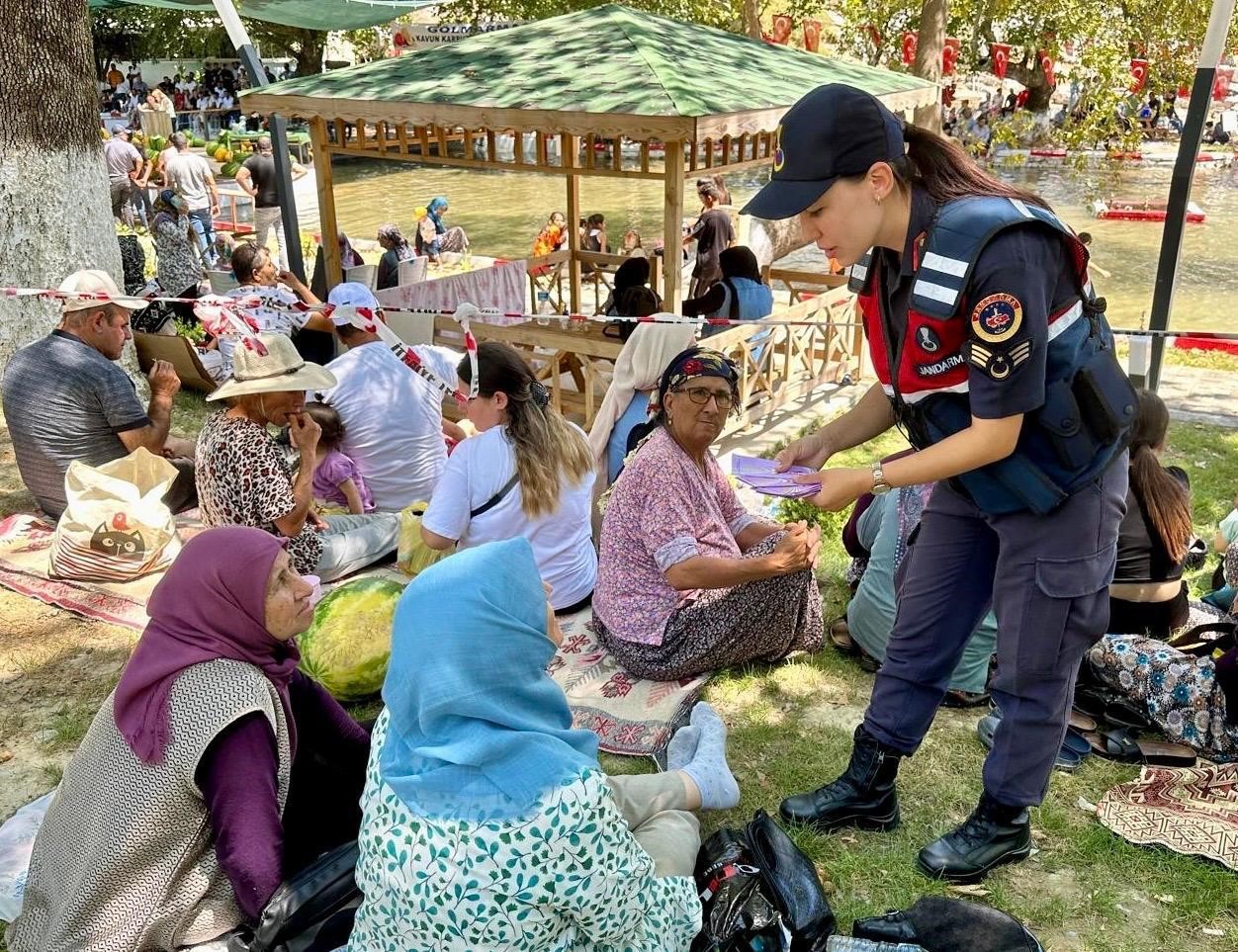 Kavun Karpuz Festivalinde KADES&rsquo;i tanıttılar
