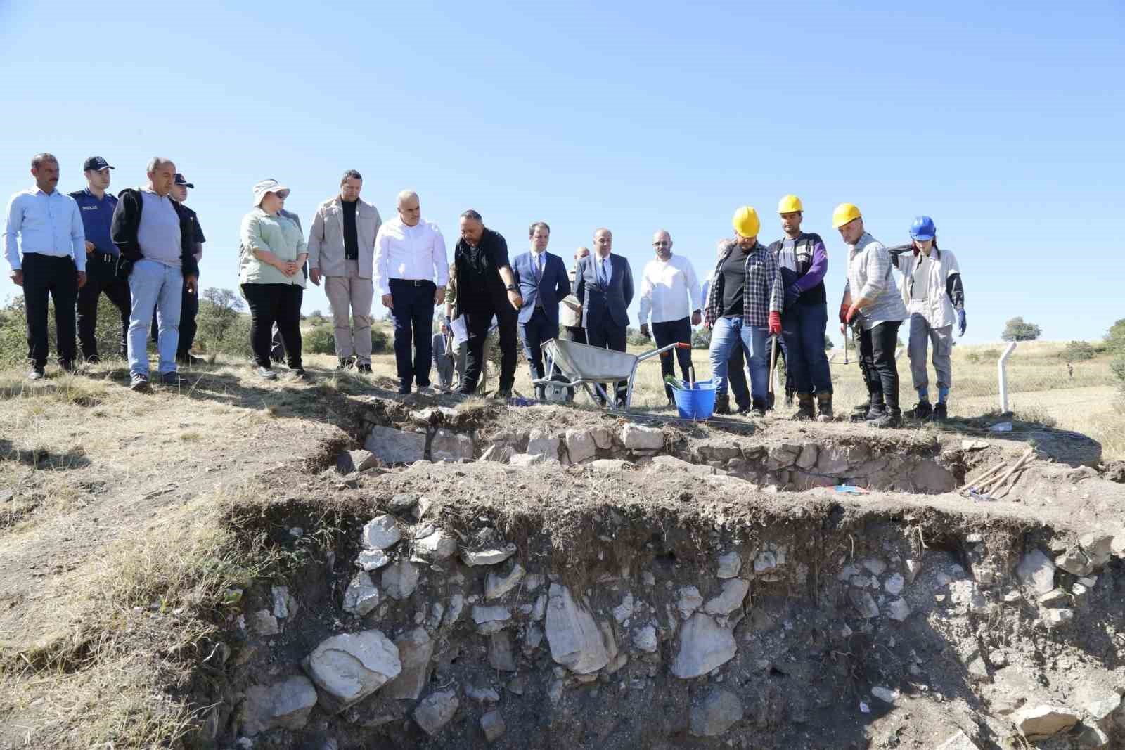 Vali Dağlı&rsquo;dan Kalehisar &ouml;ren yerinde inceleme
