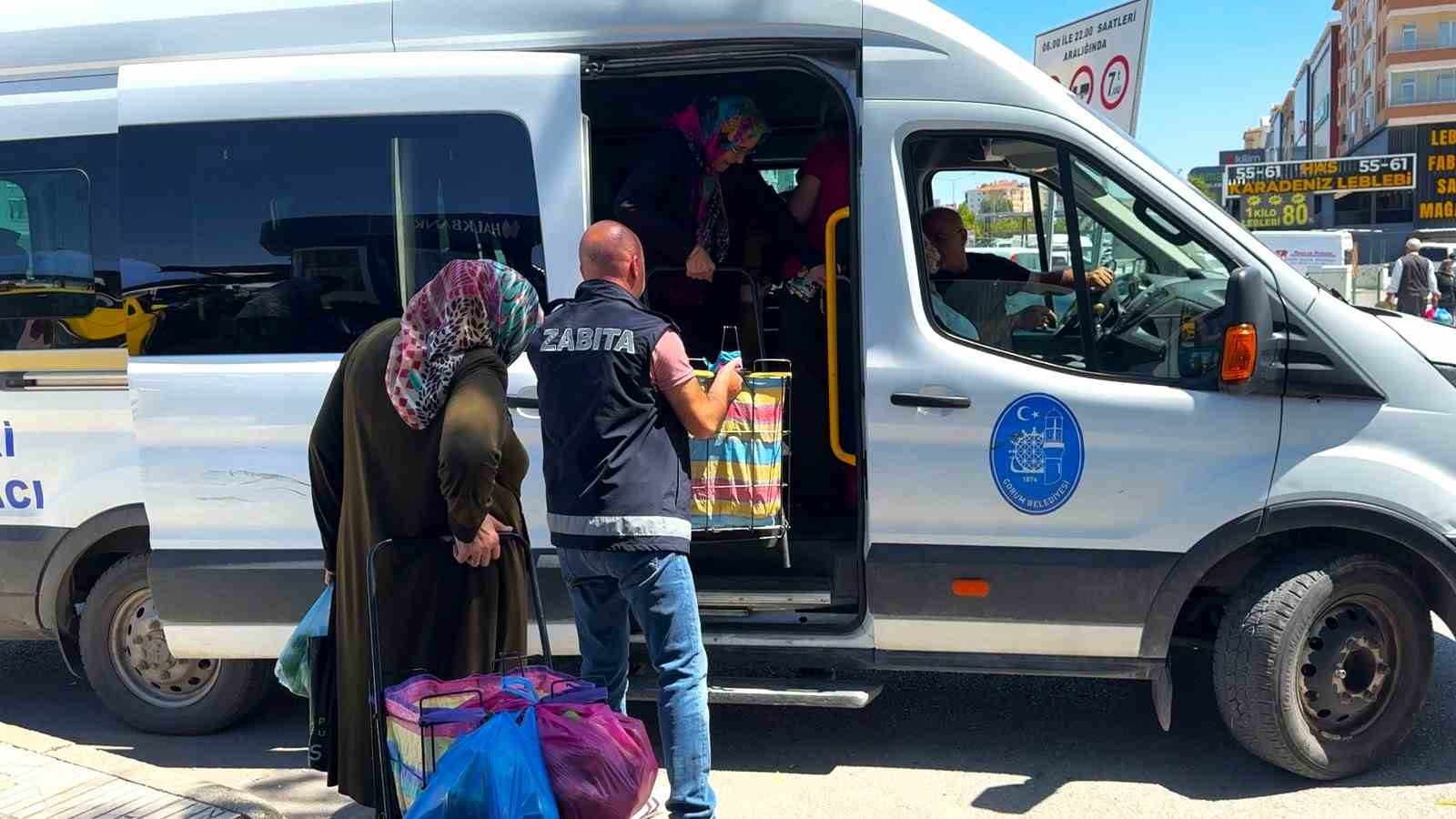&Ccedil;orum Belediyesi semt pazarlarında, &uuml;cretsiz servis, tartı kontrol ve &uuml;r&uuml;n denetimi yapıyor
