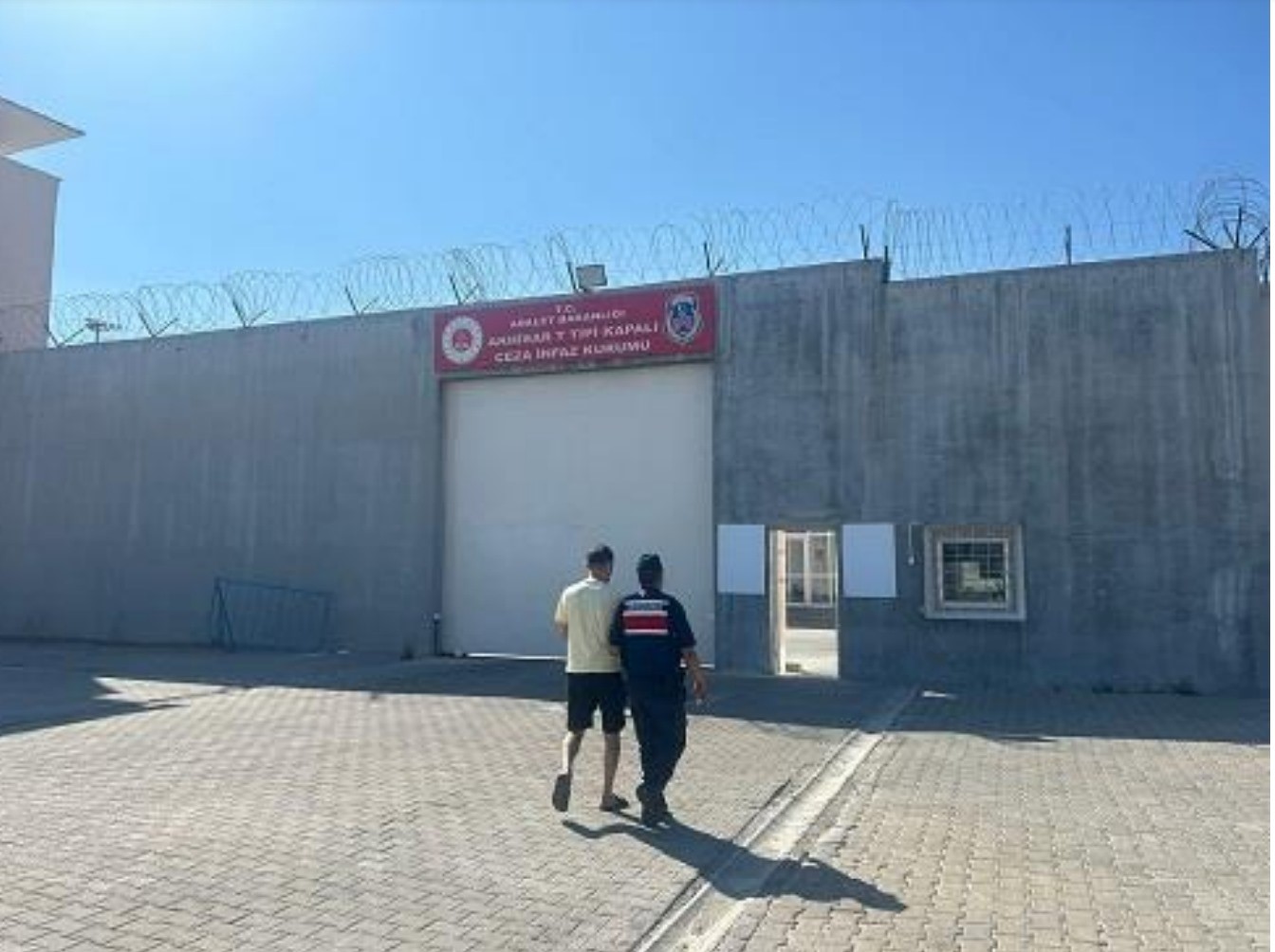 Uyuşturucu taciri jandarmanın operasyonu ile yakalandı