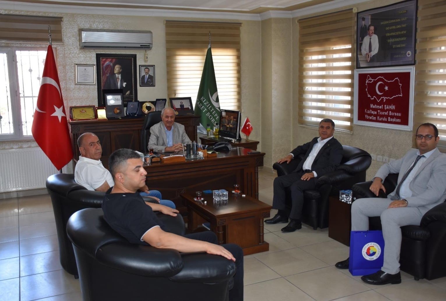 Başkan Yeşil b&ouml;lge illerinin sorunlarını dinliyor
