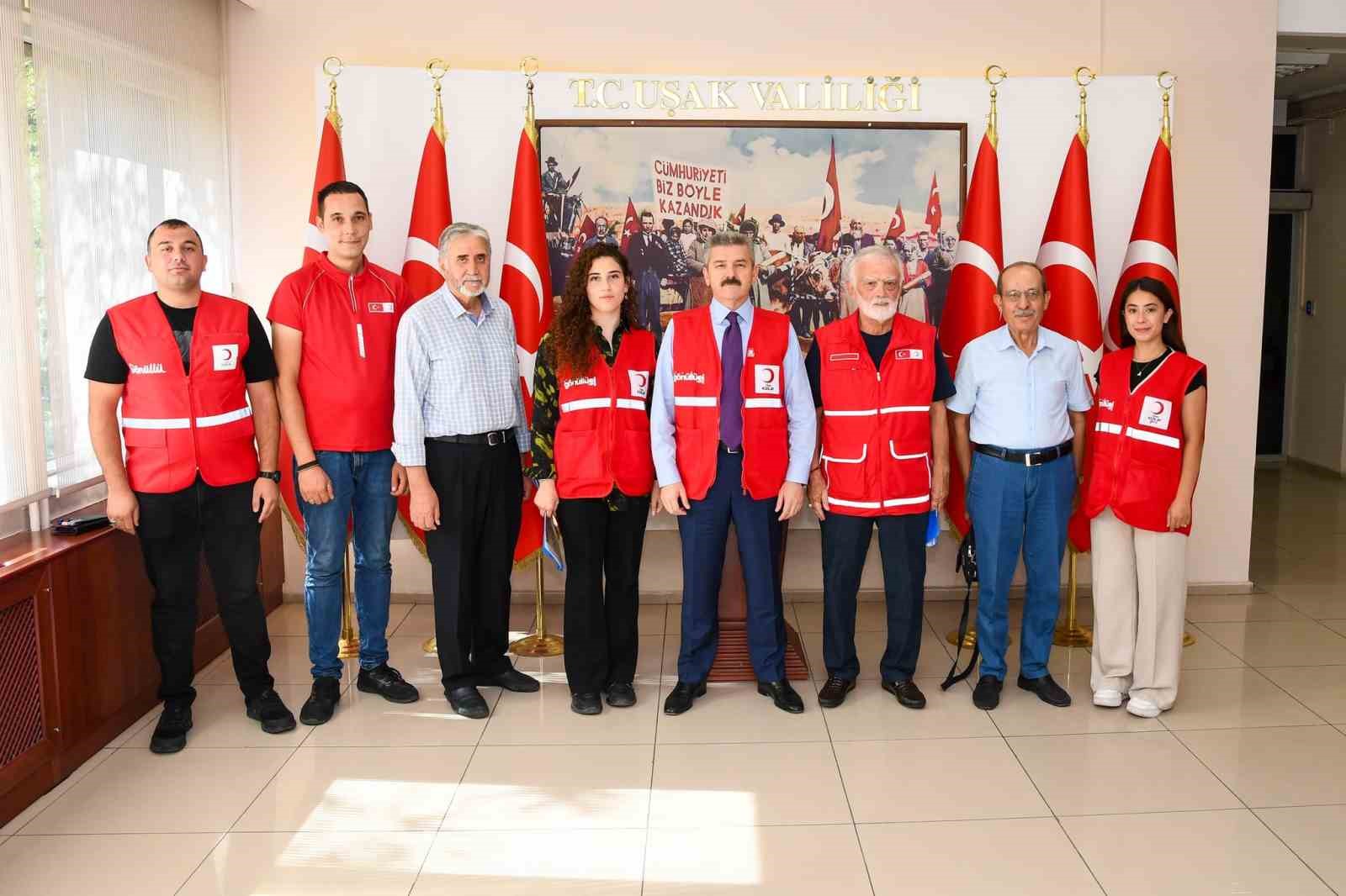 Vali Ergün, Kızılay heyetini kabul etti