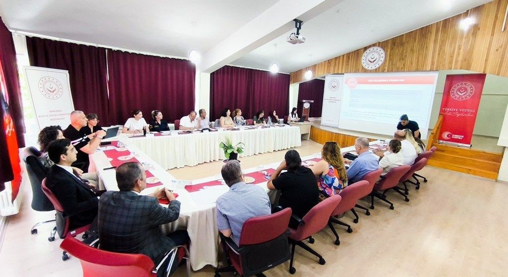 Kırklareli&rsquo;nde &rsquo;kadına y&ouml;nelik şiddetle m&uuml;cadele&rsquo; ile ilgili toplantı yapıldı
