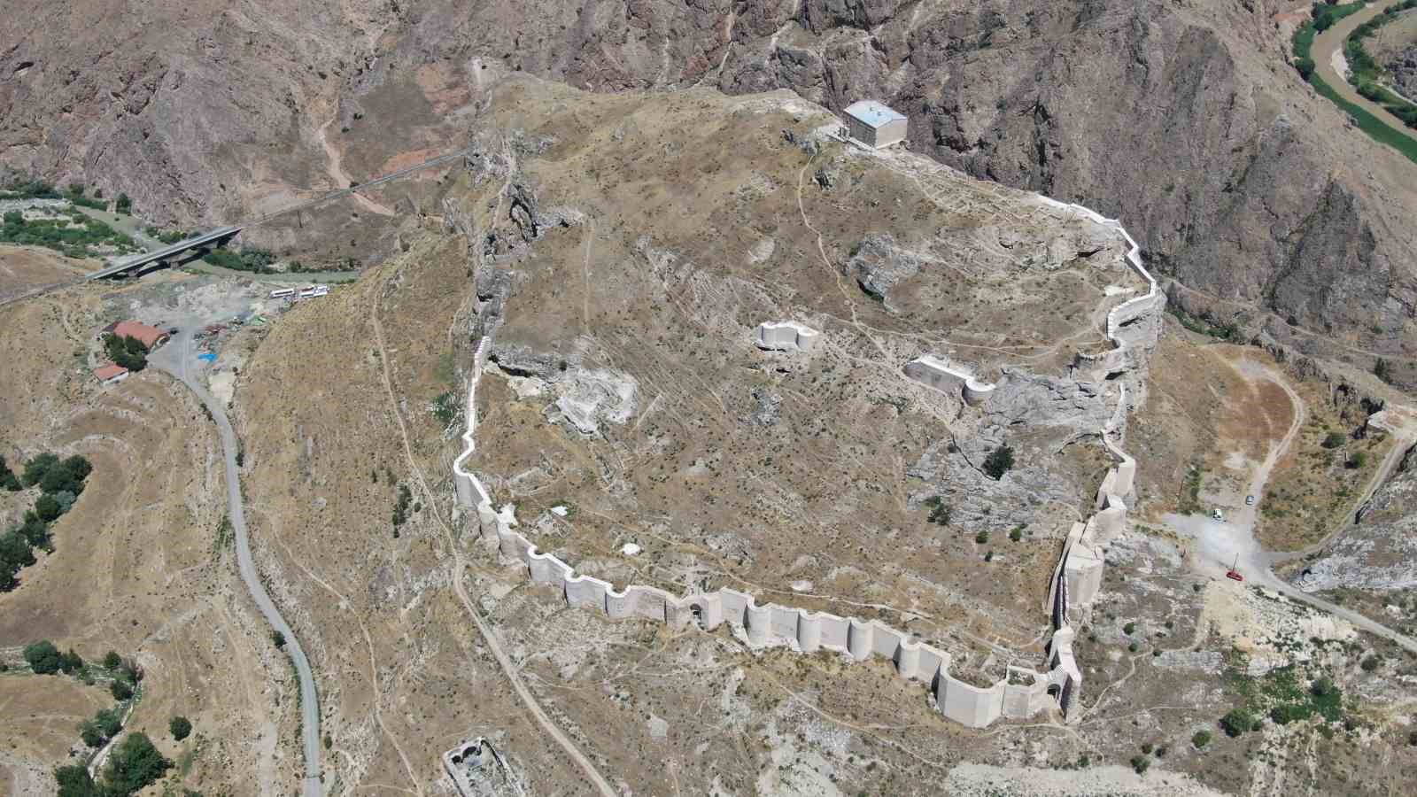 ‘Fethedilemeyen Türk Kalesi’ 8 asır sonra da dikkat çekiyor