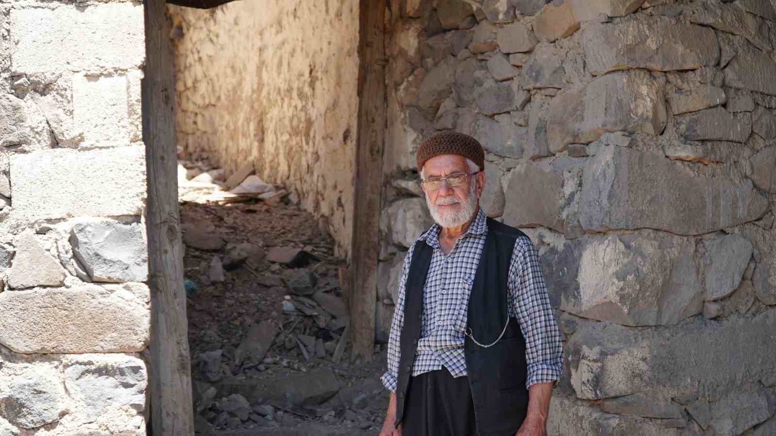 Mağdur depremzedenin imdadına Başkan Yılmaz yetişti