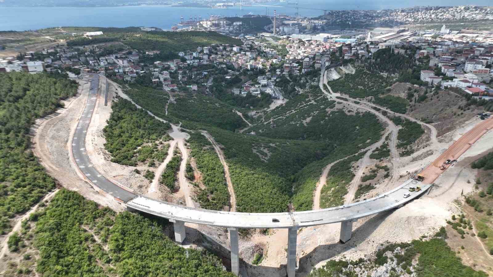 Bu köprü hastaneye ulaşımı kolaylaştıracak
