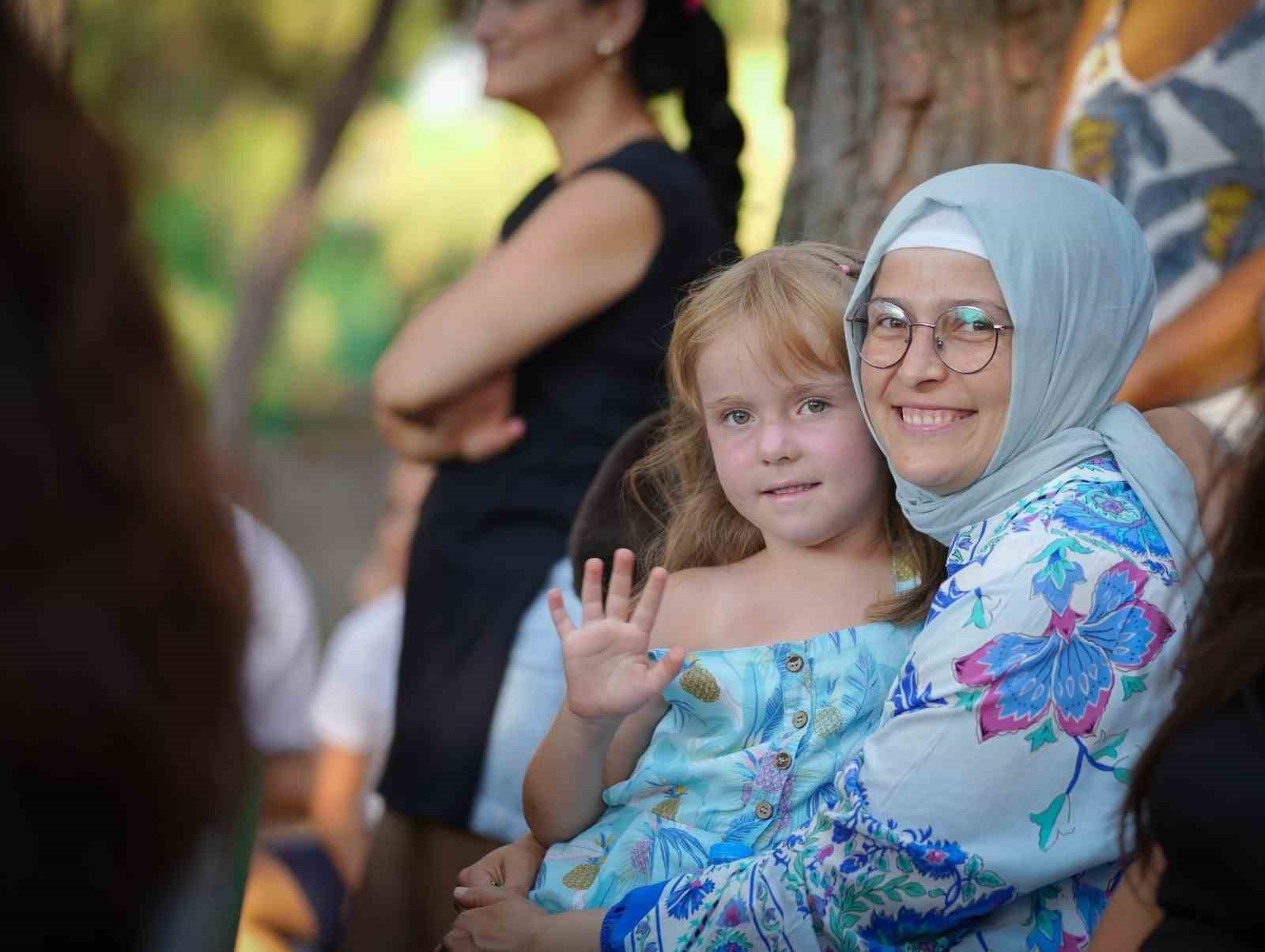 İşitme engelliler i&ccedil;in Gaziantep&rsquo;te unutulmaz kamp deneyimi

