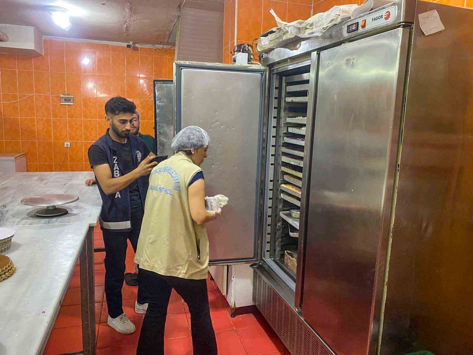 Diyarbakır&rsquo;da 13 il&ccedil;ede uygulamalı gıda denetim eğitimleri verildi
