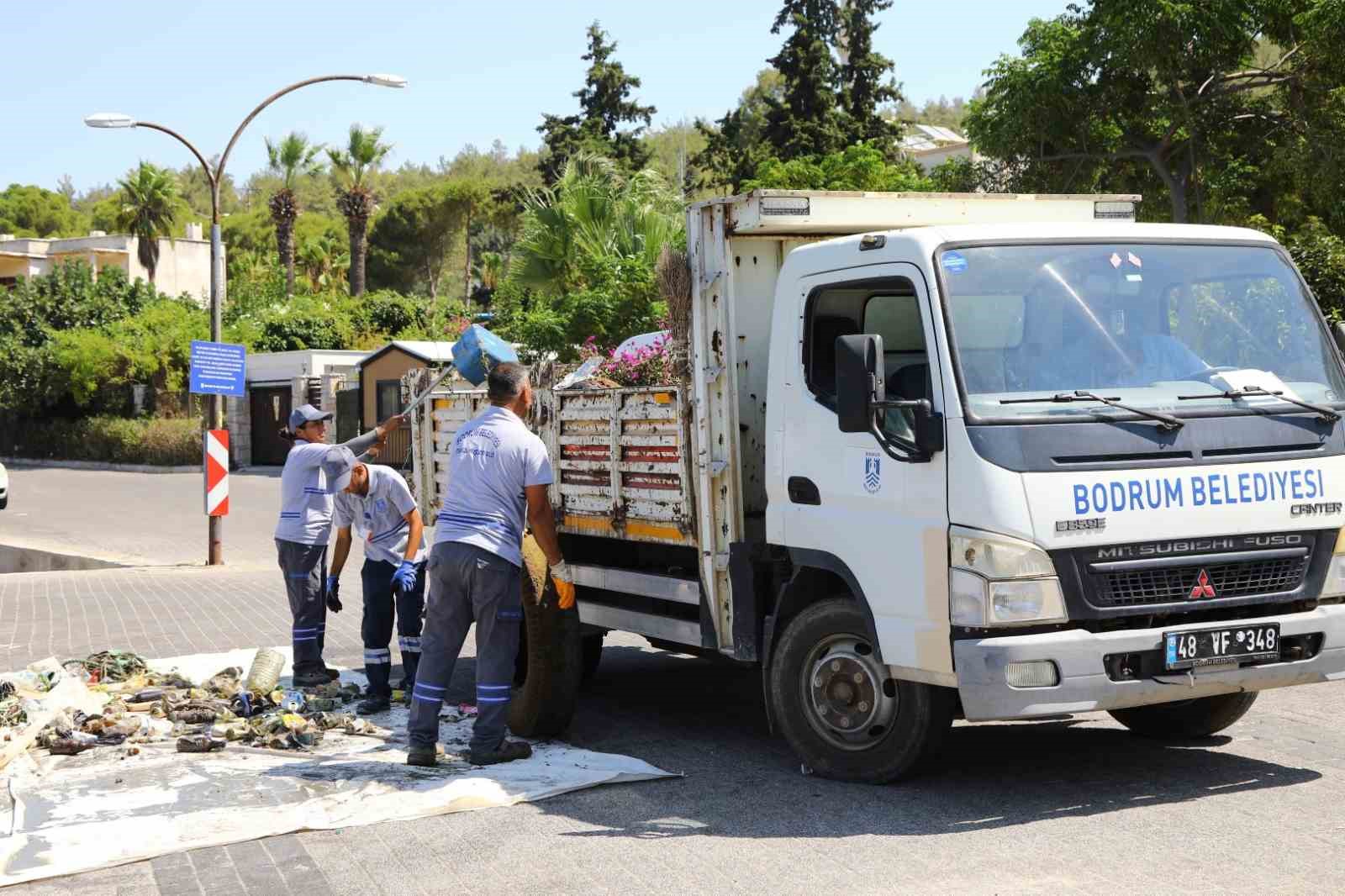 Güvercinlik’te deniz dibi temizliği
