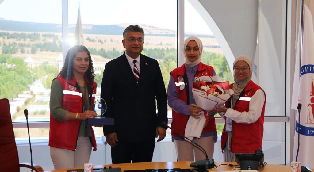 DP&Uuml;, Damla projesi g&ouml;n&uuml;ll&uuml;lerini ağırladı
