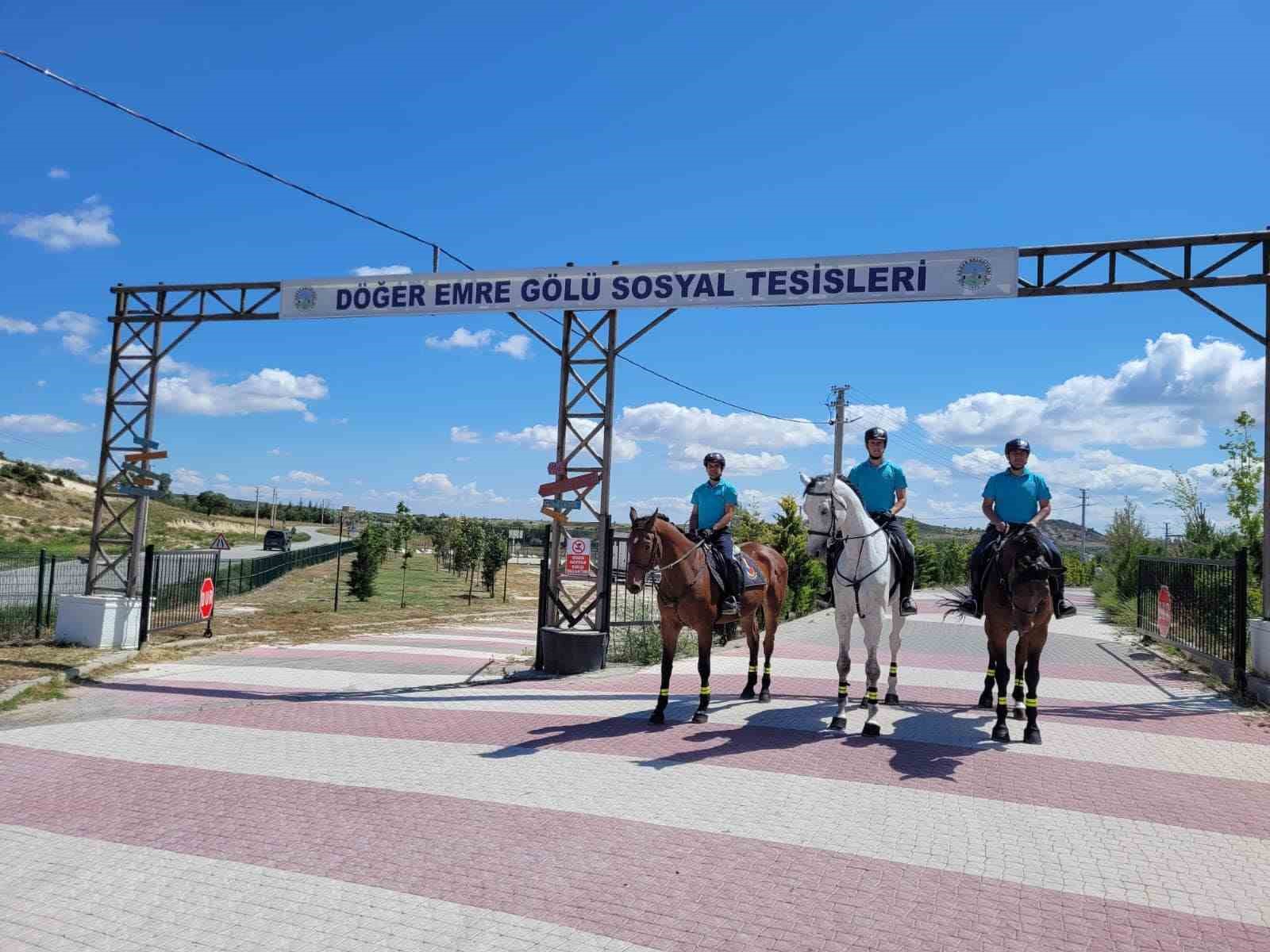 İhsaniye&rsquo;de atlı birlikler g&ouml;revde
