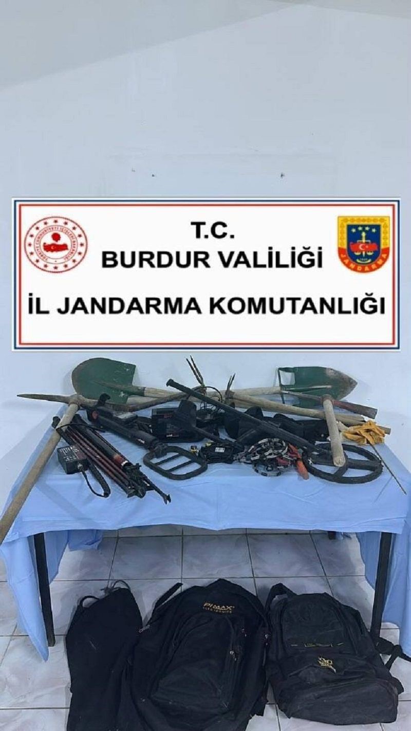 Burdur&rsquo;da ka&ccedil;ak&ccedil;ılık operasyonlarında &ccedil;ok sayıda malzeme ele ge&ccedil;irildi
