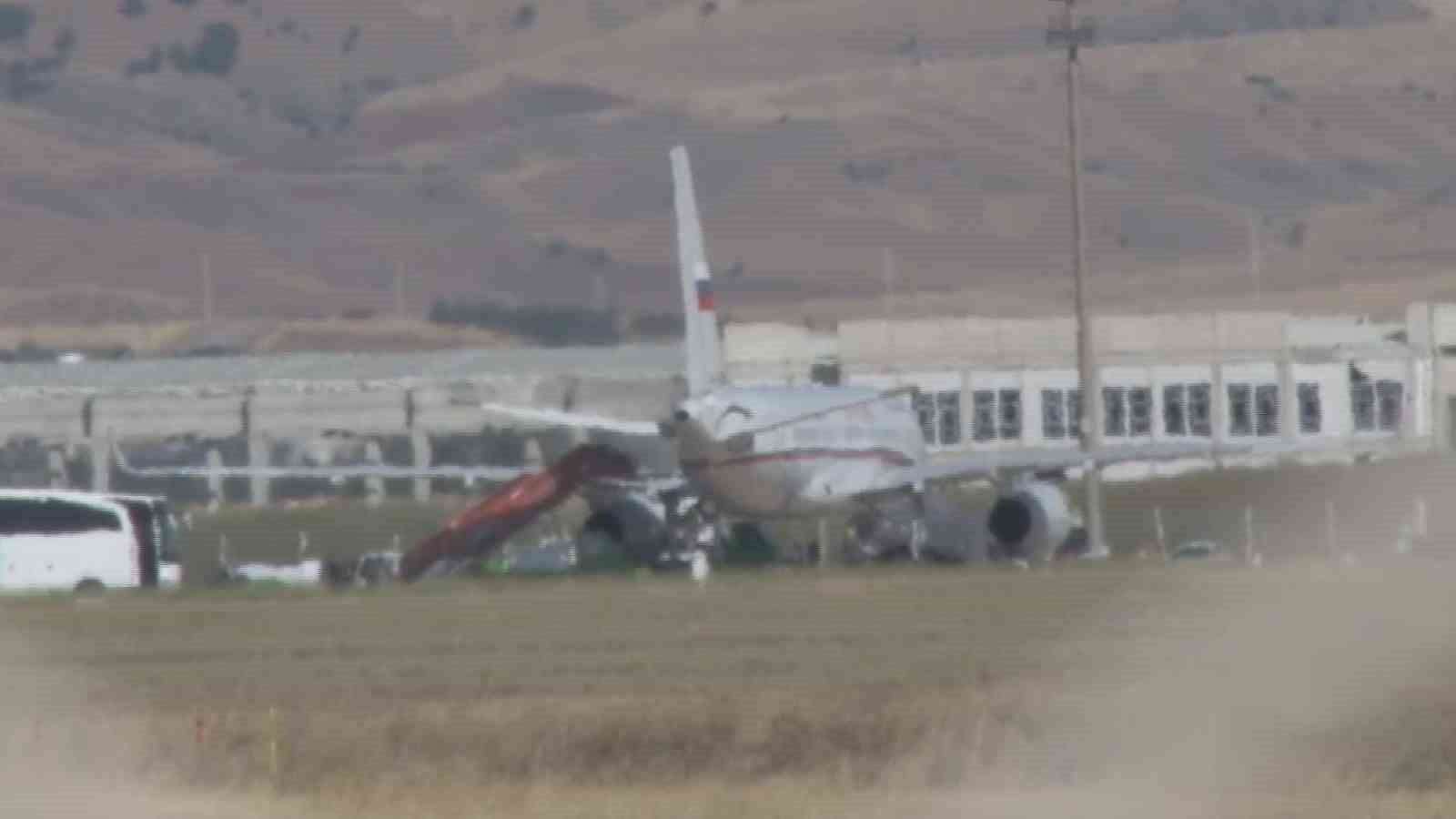 MİT'in takas operasyonu ile serbest kalan 16 kişi Almanya'ya ulaştı MİT'ten büyük takas operasyonu İhlas Haber Ajansı