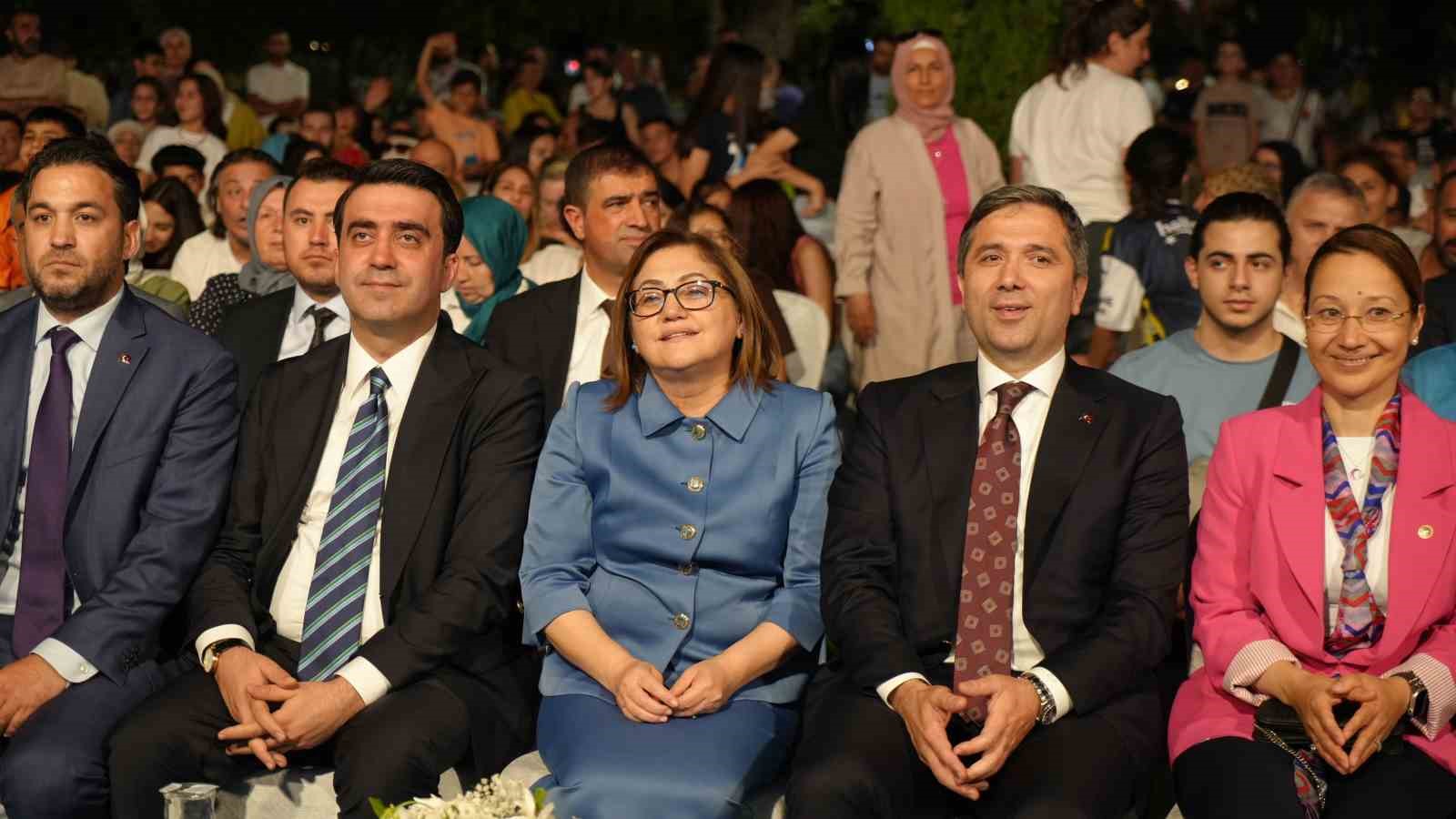Hemşehri Dernekleri Festivali’nin açılışı yapıldı