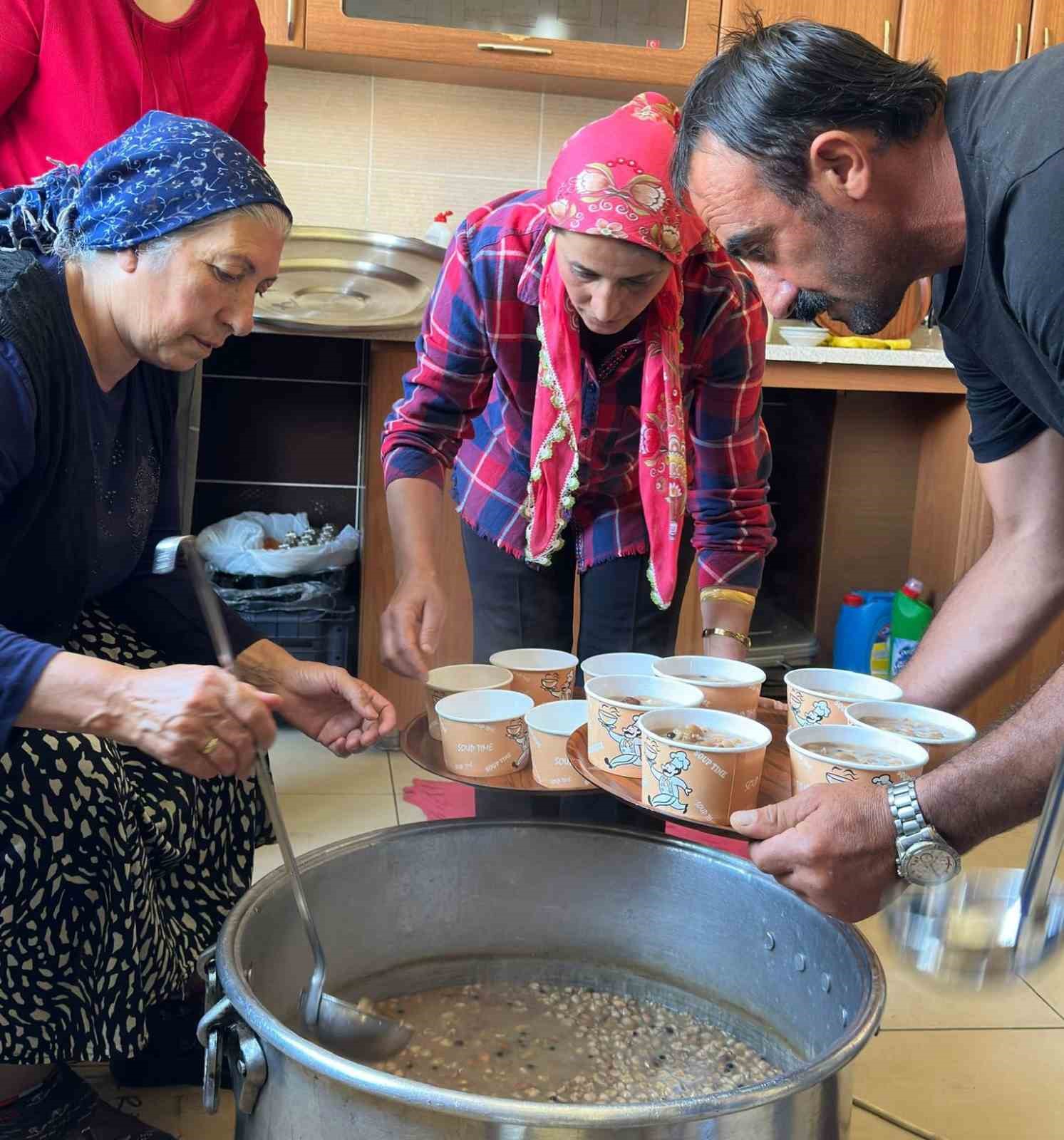 Otlukbeli&rsquo;nde aşure etkinliği
