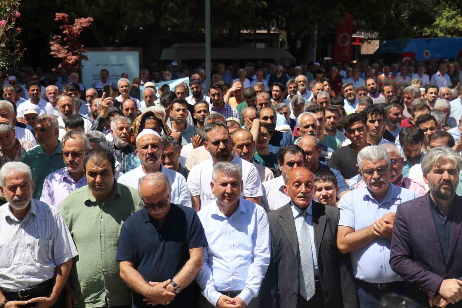 Malatya&rsquo;da Haniye i&ccedil;in gıyabi cenaze namazı kılındı
