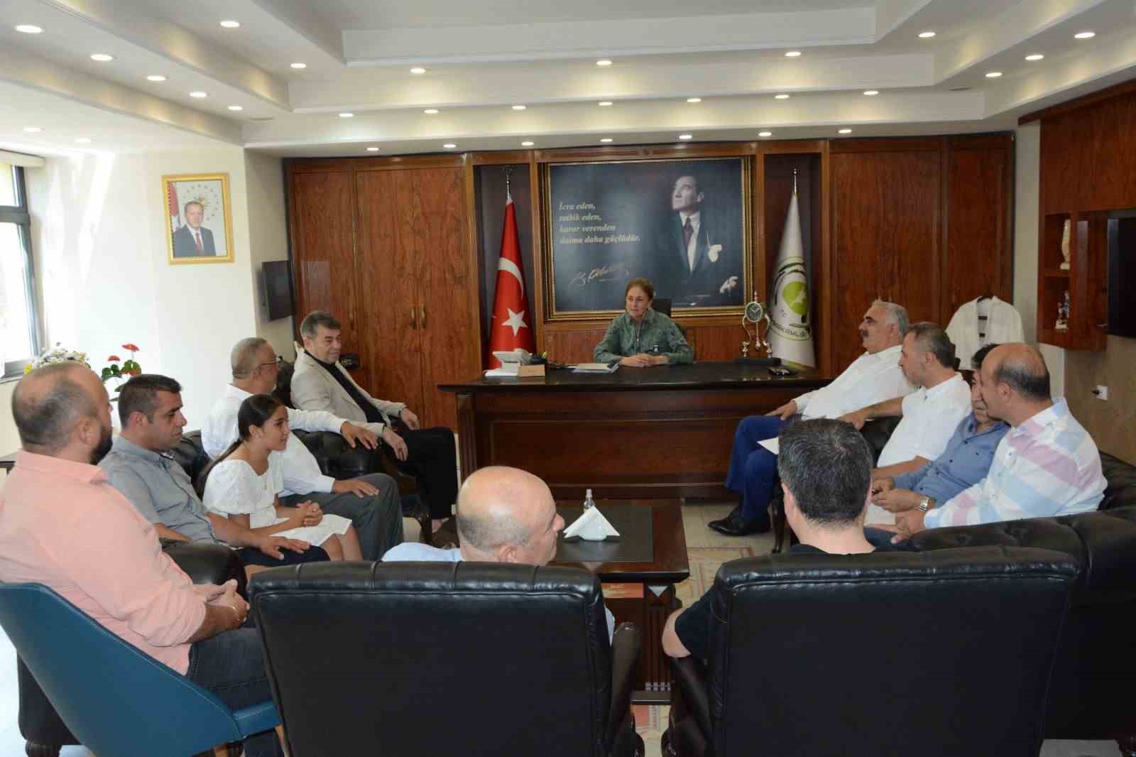 Başkan Künkcü ve oda başkanlarından Nazilli’nin yeni Kaymakamı Kan’la bir araya geldi
