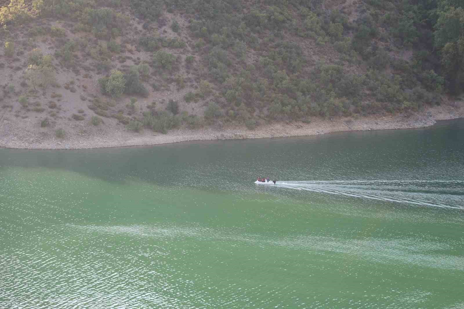 Helikopterin d&uuml;şt&uuml;ğ&uuml; b&ouml;lge havadan g&ouml;r&uuml;nt&uuml;lendi
